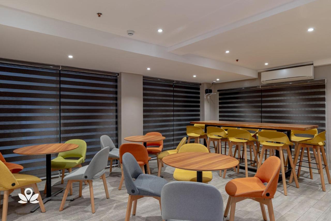 Hotel Inigo Legazpi Eksteriør bilde