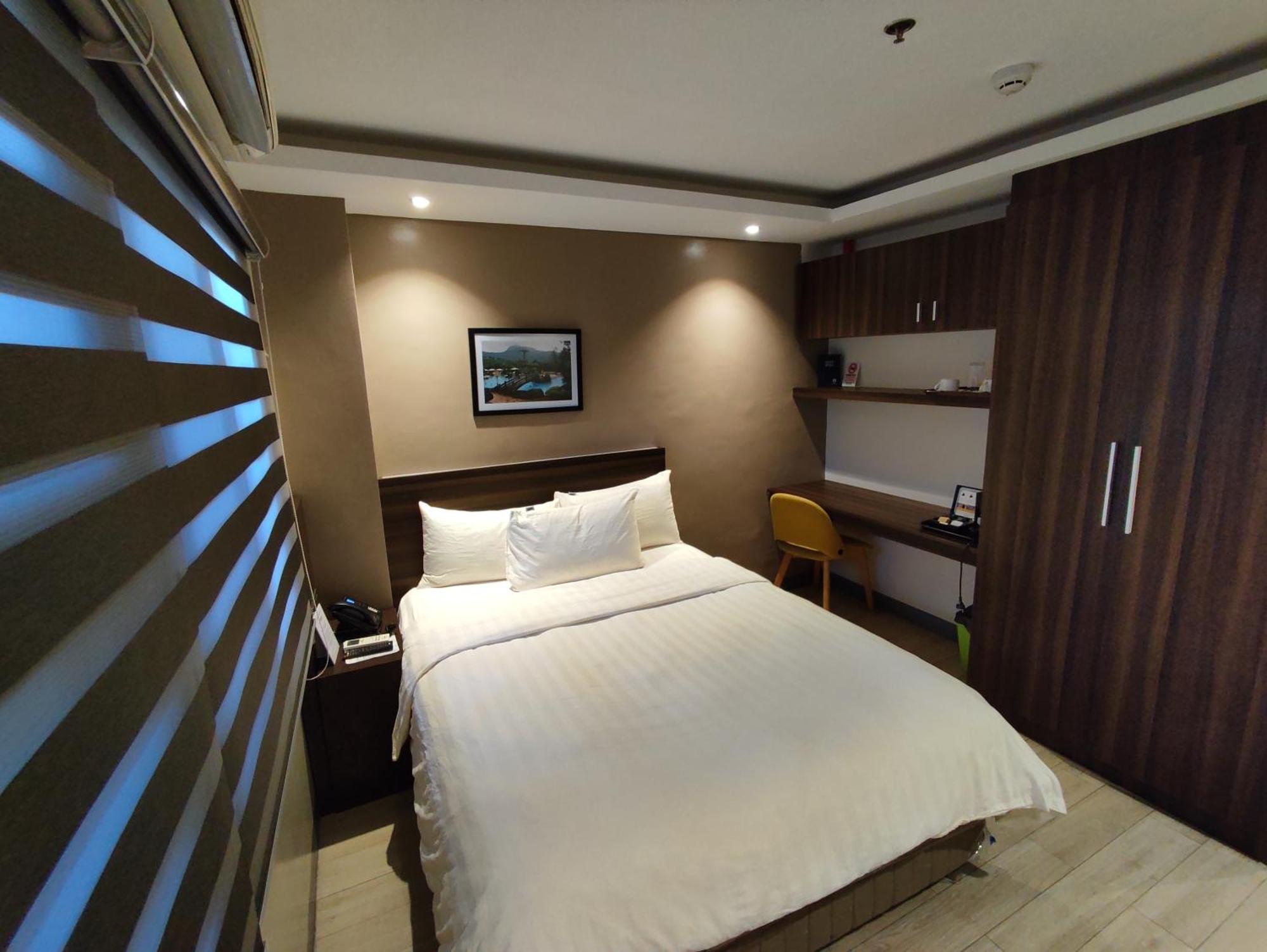 Hotel Inigo Legazpi Eksteriør bilde